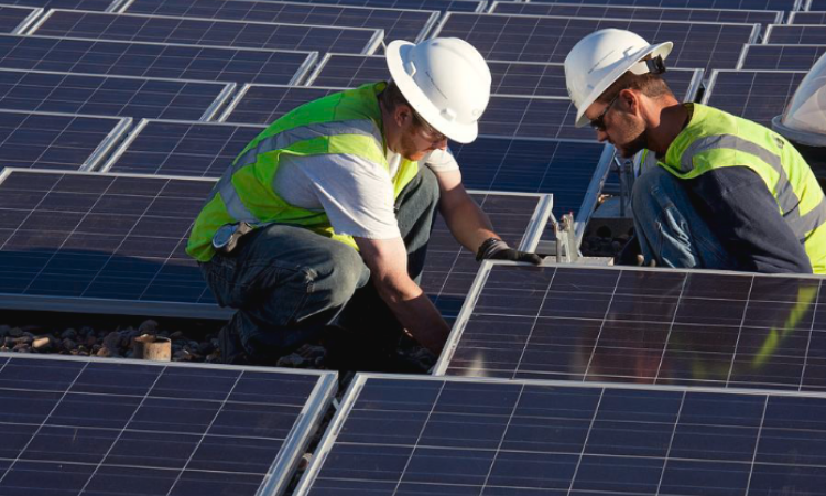 O guia definitivo para custos de instalação de painéis solares